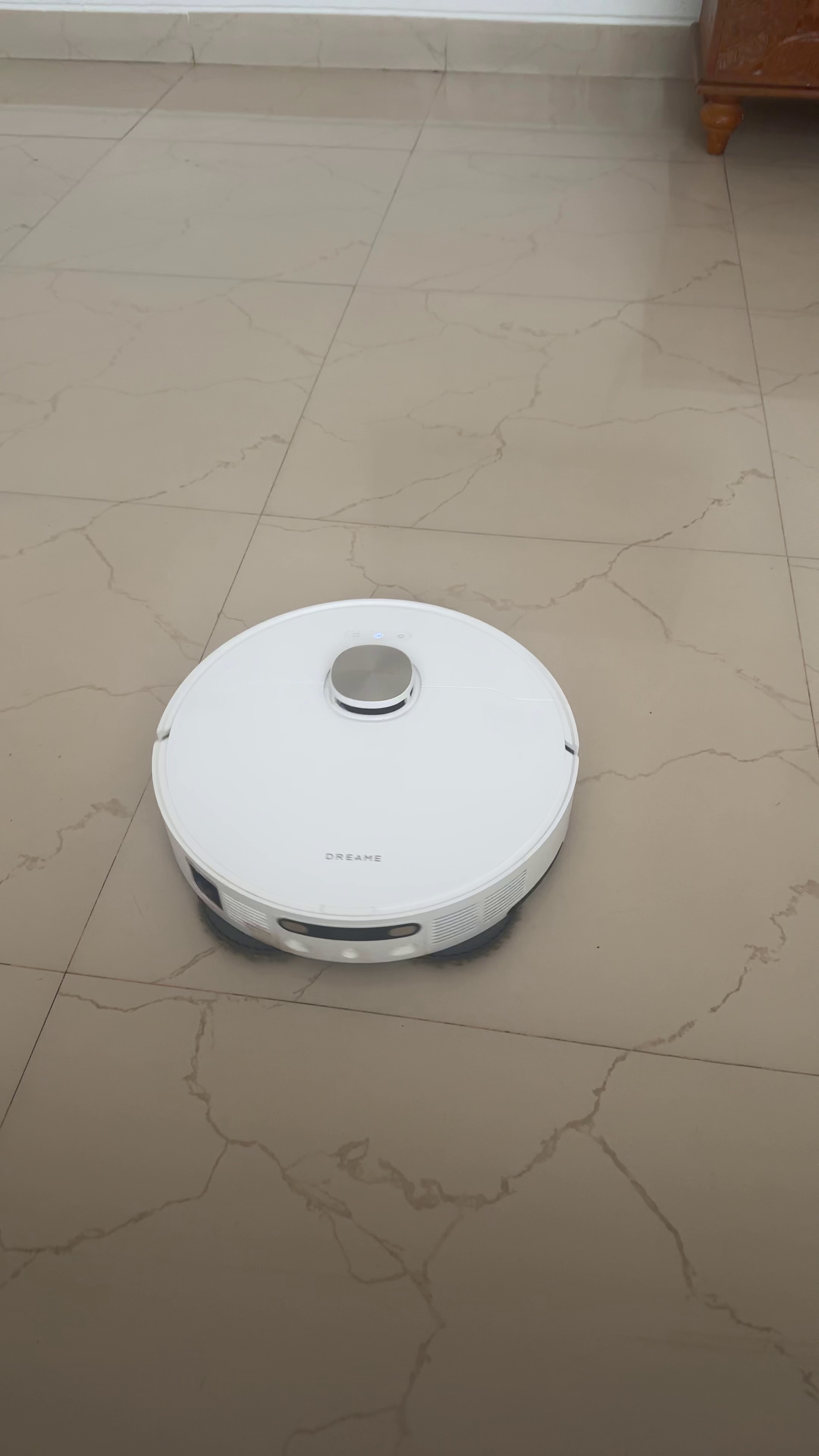 Robo is rotating on it’s own place - Troubleshooting Dreame Forum